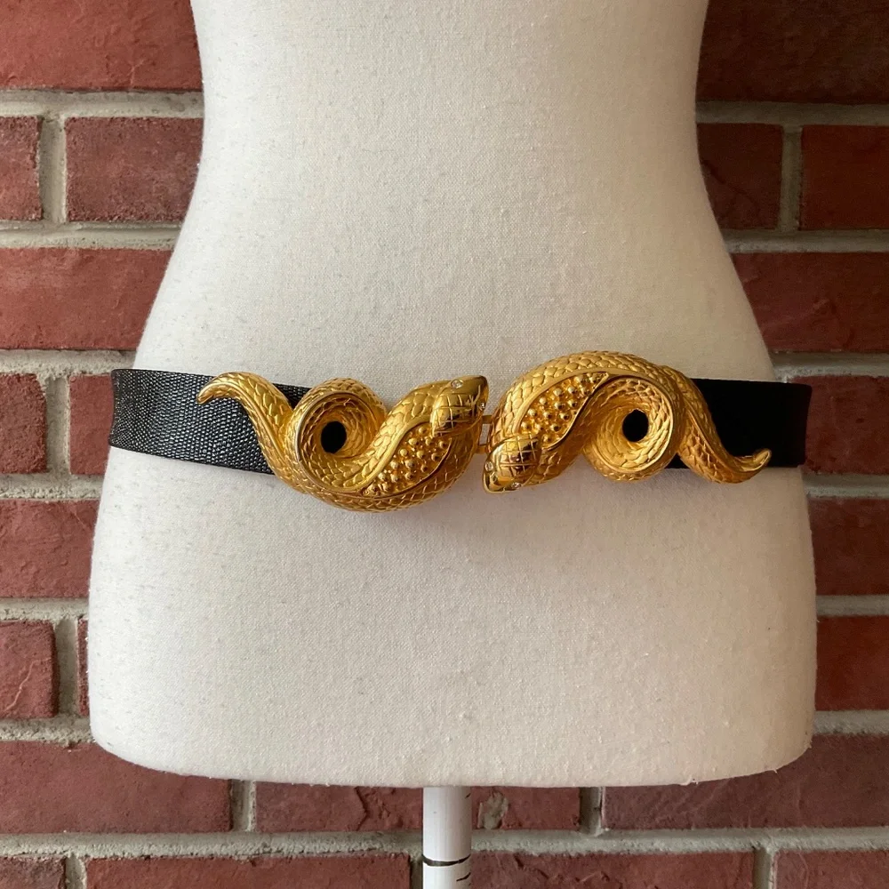 Vintage Rare  Doreen Ryan Gold Tone Double Snake Buckle Signed Adjustable Belt